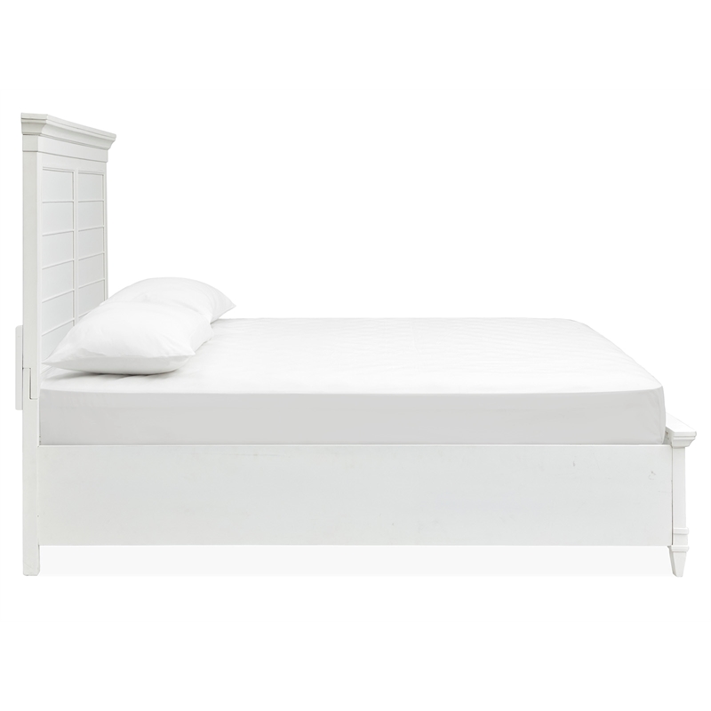 Bowery Hill Traditional Wood White Dove King White Panel Bed