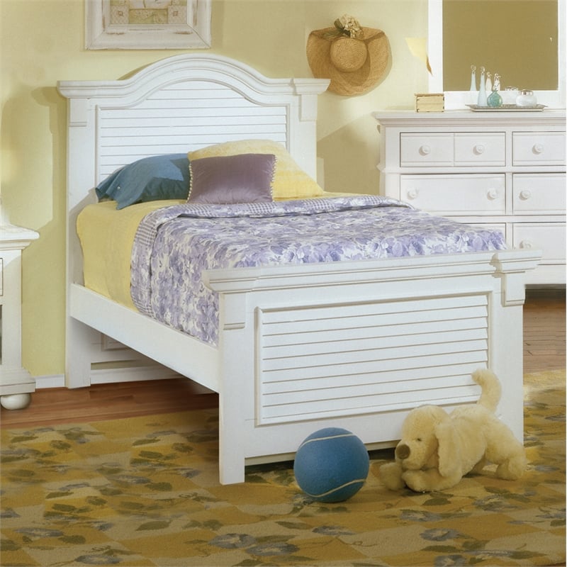 Bowery Hill Modern Farmhouse Eggshell White Wood Twin Panel Bed