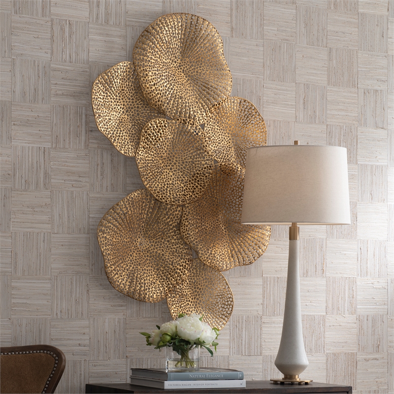 Bowery Hill Contemporary Iron Metal Wall Art in Antique Gold