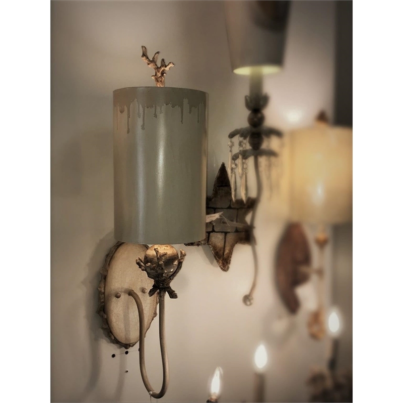 Bowery Hill 1-light Metal Sconce with Gold/Silver Accents in Putty
