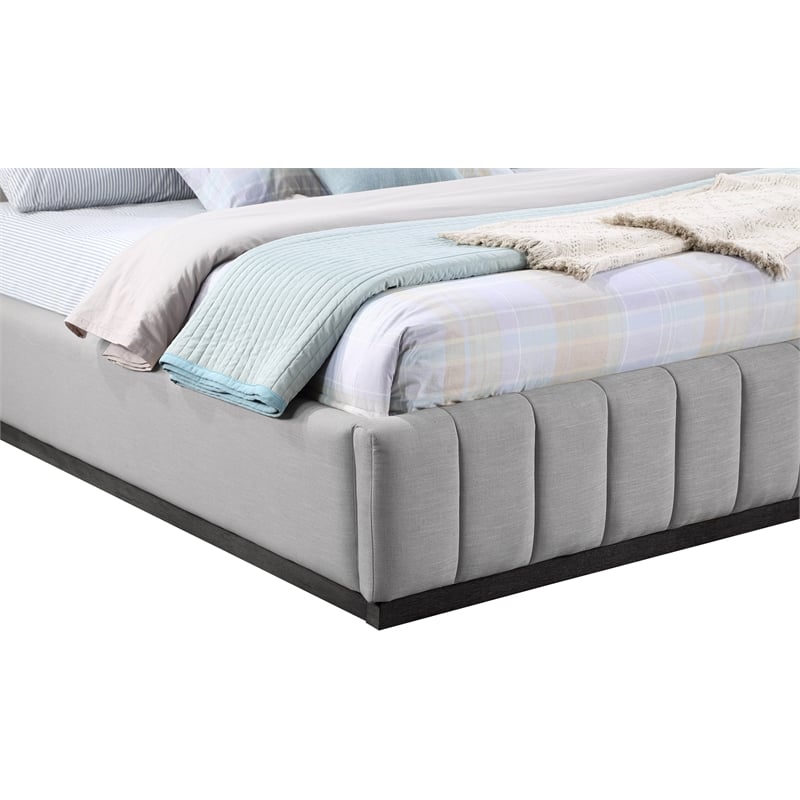 Bowery Hill Contemporary Grey Linen Textured Fabric King Bed