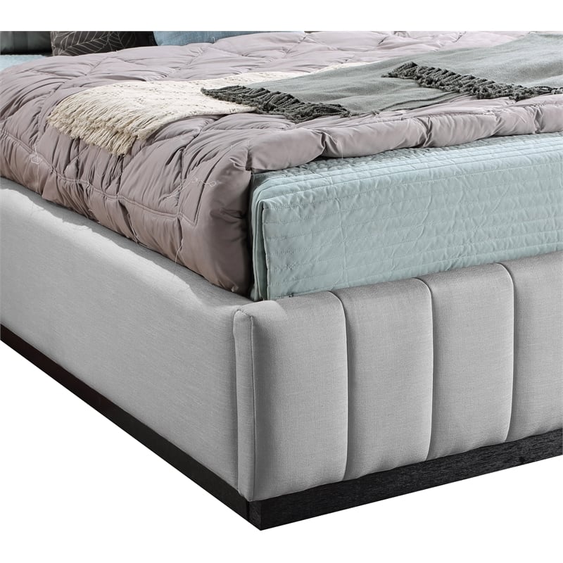 Bowery Hill Contemporary Grey Linen Textured Fabric Queen Bed