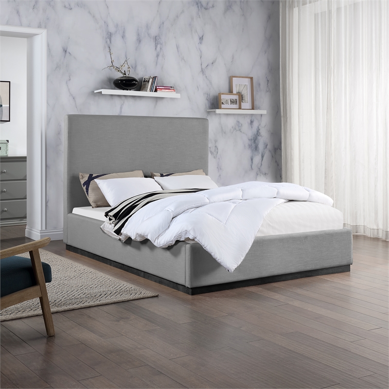 Bowery Hill Contemporary Grey Linen Textured Fabric King Bed