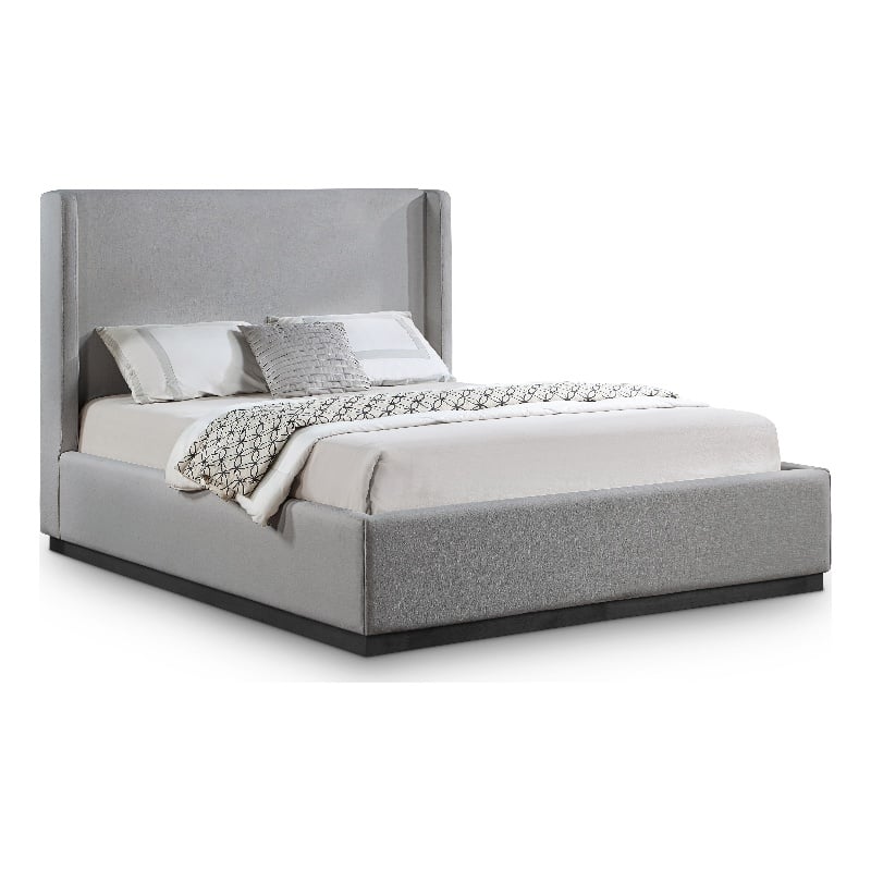 Bowery Hill Contemporary Grey Linen Textured Fabric King Bed