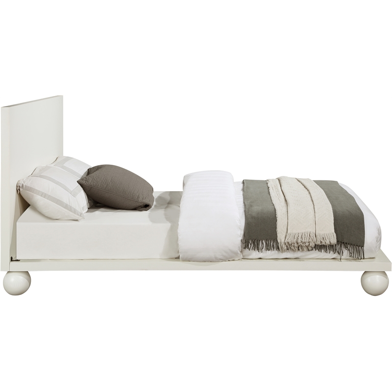 Bowery Hill Modern / Contemporary Solid Ash Wood Cream King Bed