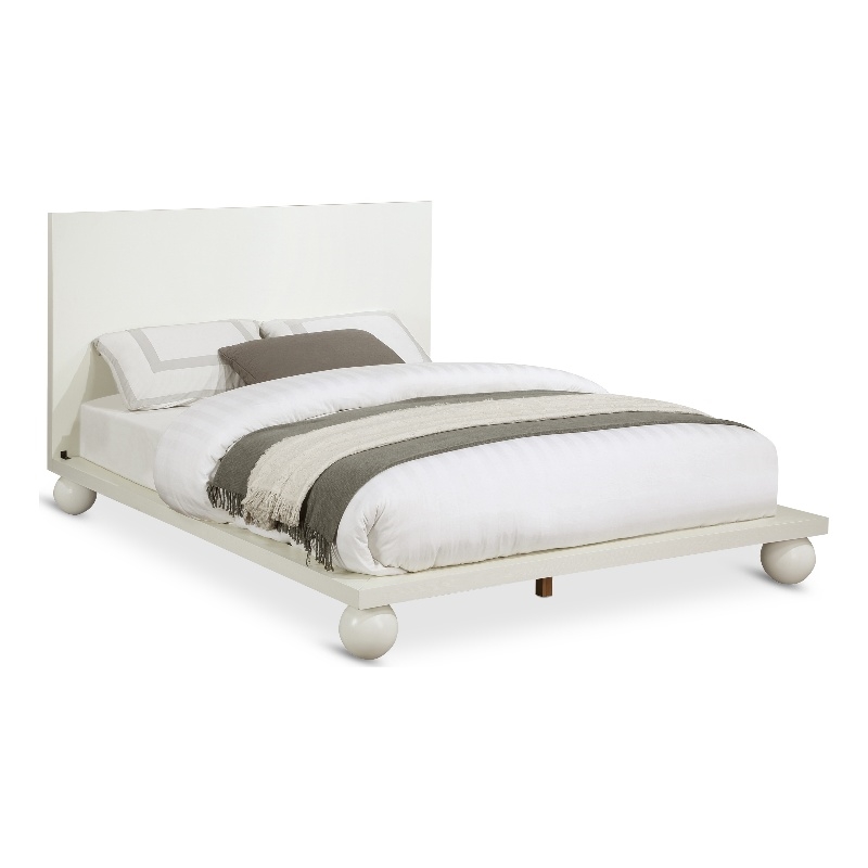 Bowery Hill Modern / Contemporary Solid Ash Wood Cream Queen Bed