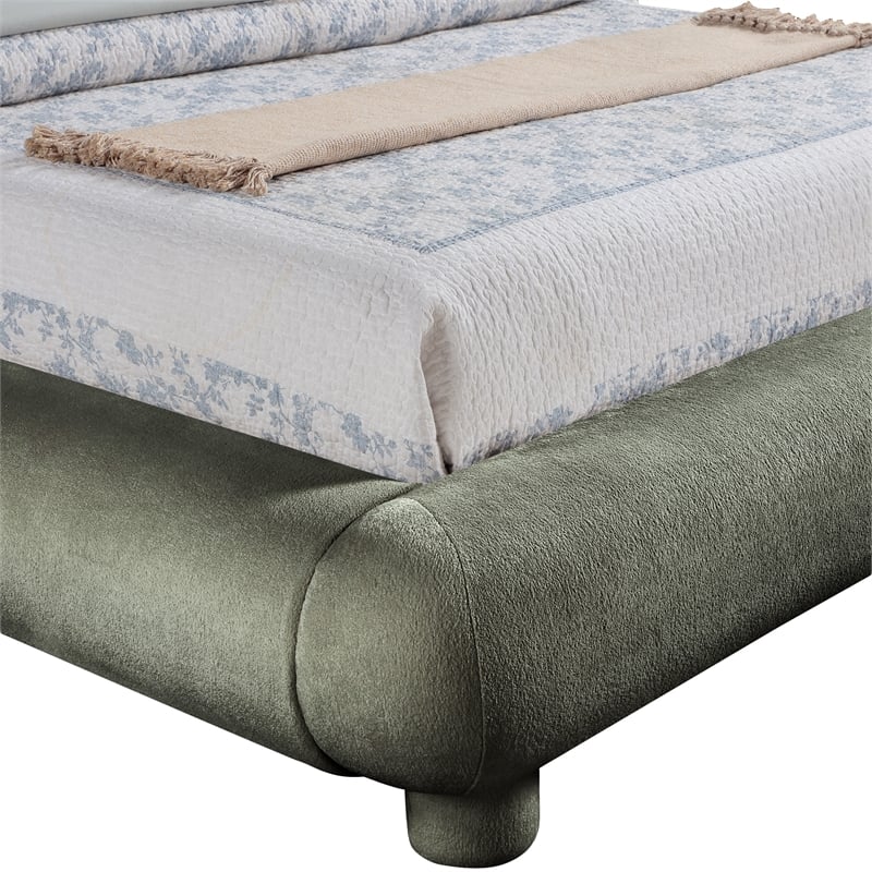 Bowery Hill Contemporary Green Chenille Fabric Upholstered Full Bed