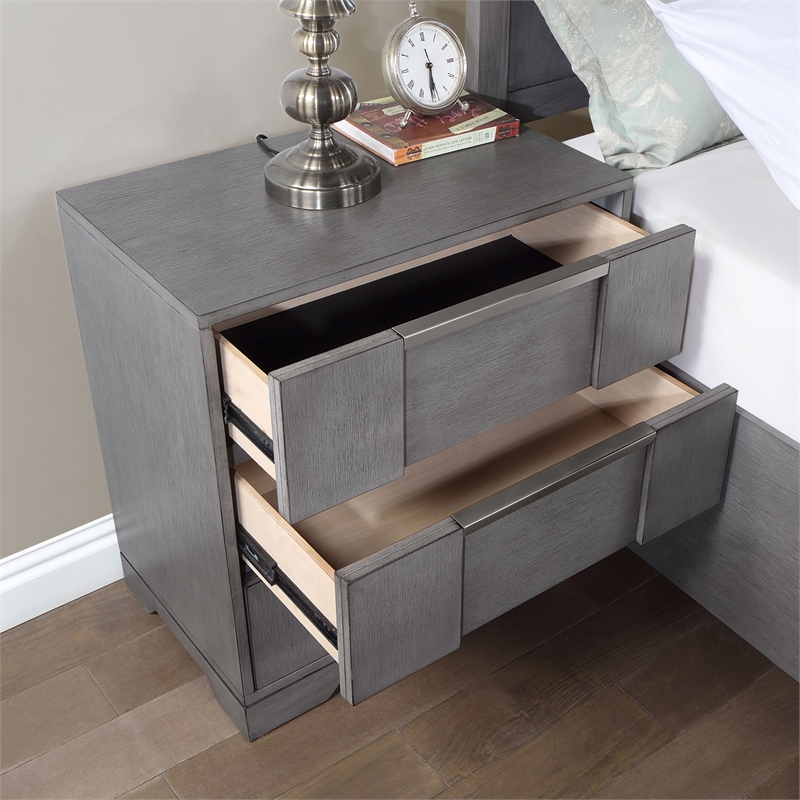 Bowery Hill Bedroom Set of California King Bed & 2 Nightstands in Gray