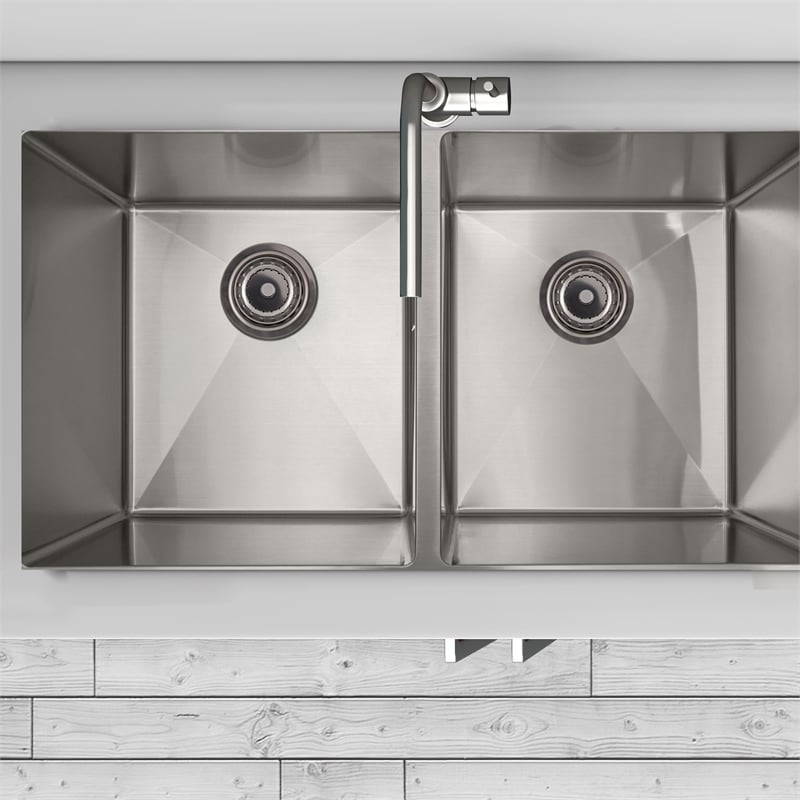 Bowery Hill Stainless Steel Kitchen Sink Drain Strainer in Silver