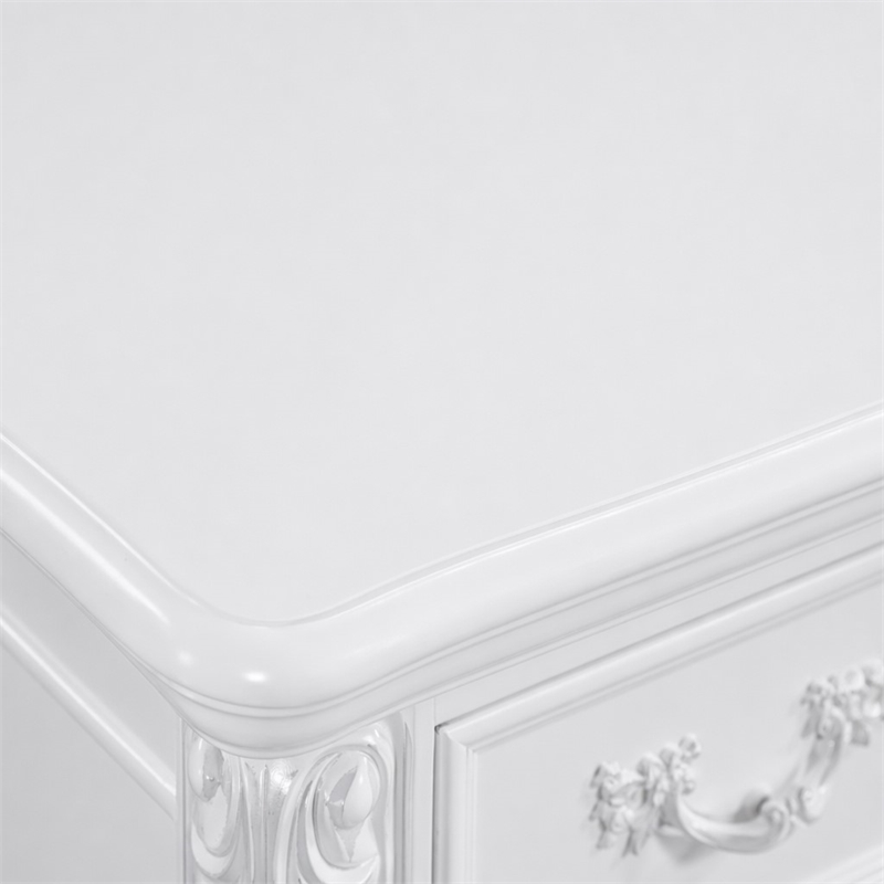 Bowery Hill 5-Drawer Transitional Wood Rectangular Chest in Pure White