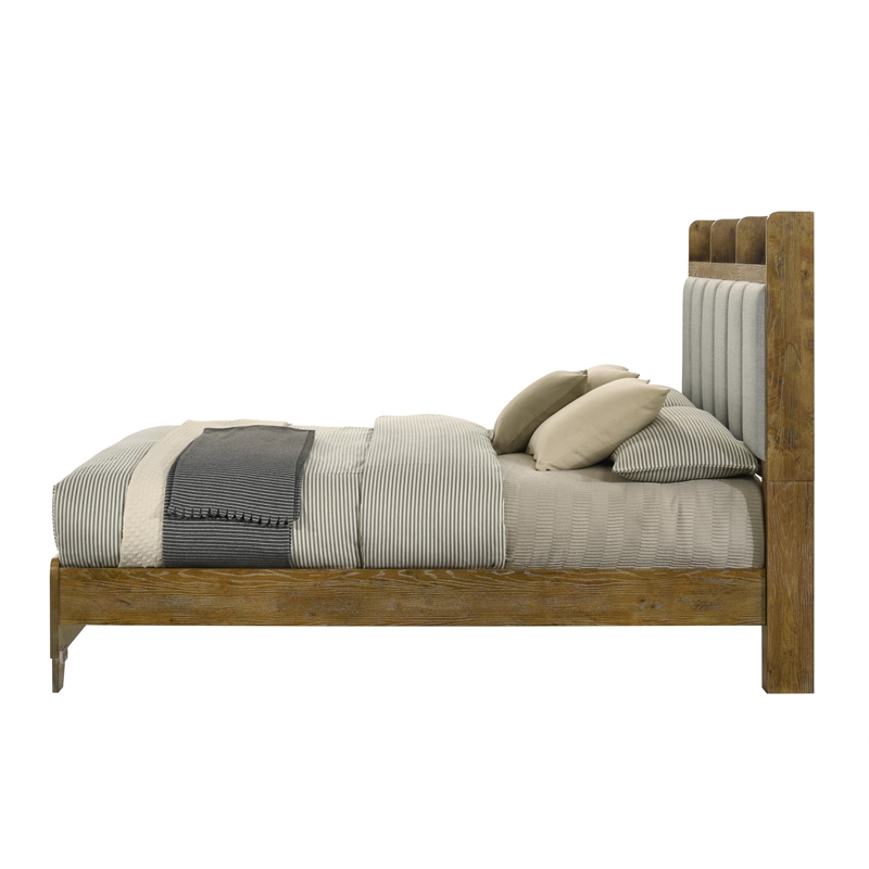 Bowery Hill Upholstered Queen Bed with USB Ports in Light Aspen Brown