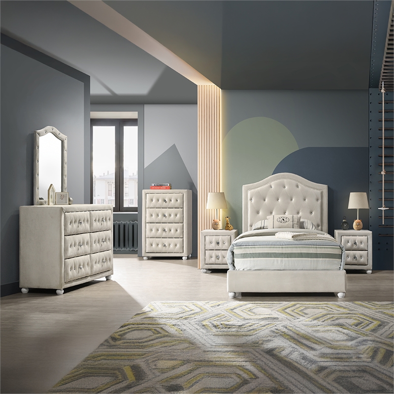 Bowery Hill Full Upholstered Bed with Tufted Headboard in Beige Fabric