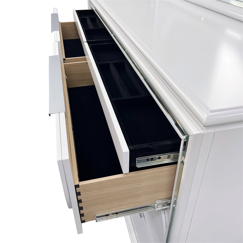 Bowery Hill Rectangular 6-Drawer Dresser with Pearl White Finish