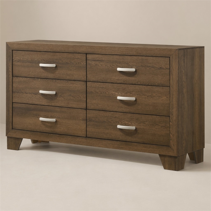 Bowery Hill Wooden 6-Drawer Bedroom Dresser in Oak