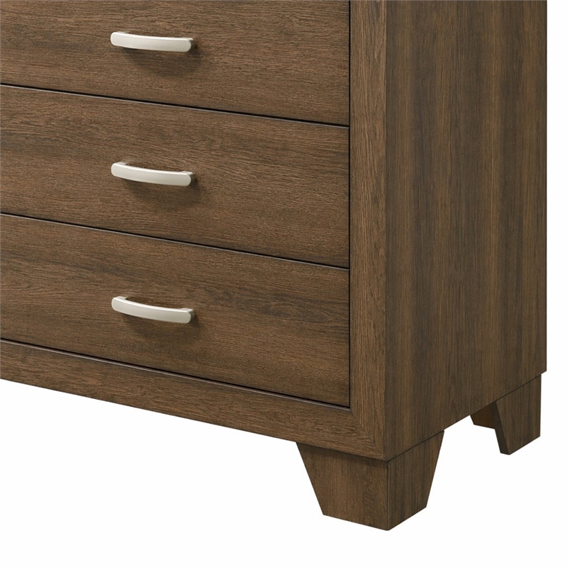 Bowery Hill Wooden 6-Drawer Bedroom Dresser in Oak