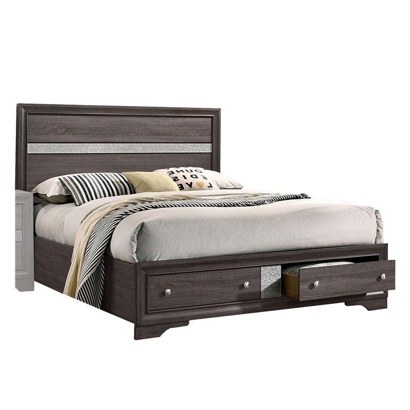 Bowery Hill 4 Pc Queen Bedroom Set with Silver Accent Knobs in Gray