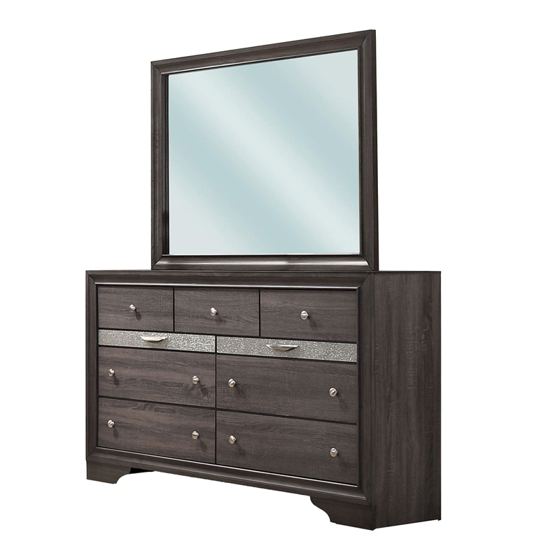 Bowery Hill 4 Pc Queen Bedroom Set with Silver Accent Knobs in Gray
