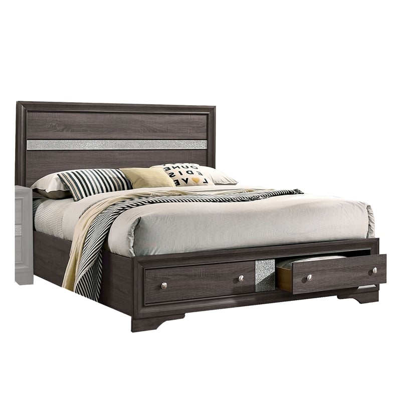 Bowery Hill 4 Pc King Bedroom Set with Silver Accent Knobs in Gray
