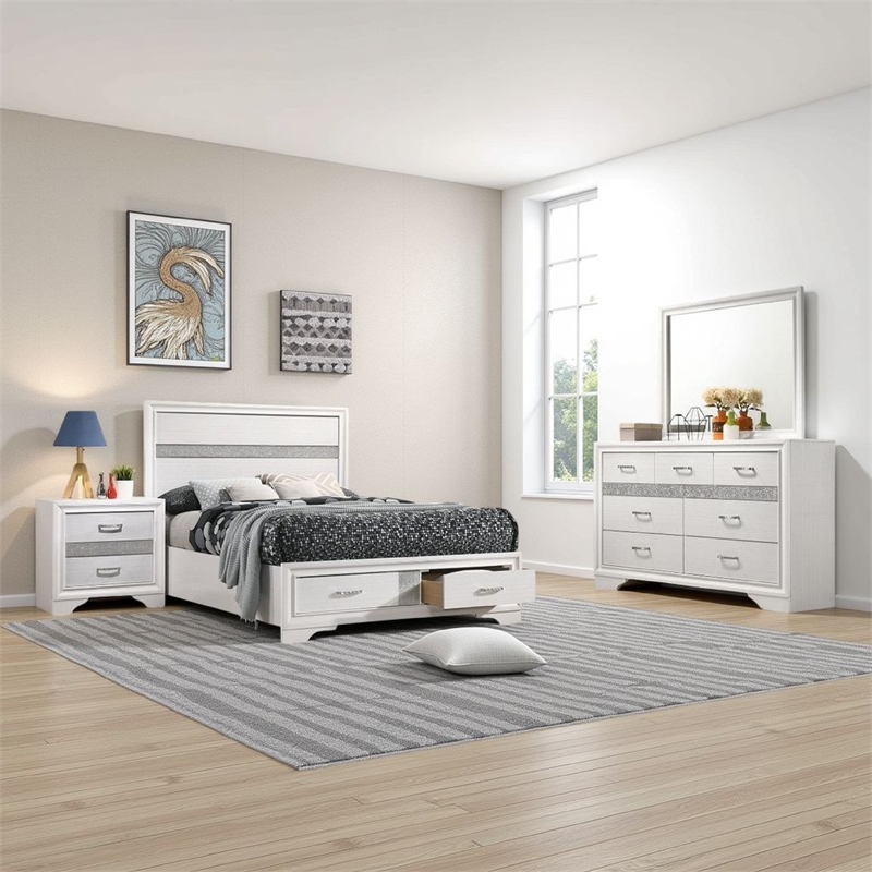 Bowery Hill 4 Pc Full Bedroom Set with Storage Footboard in White Stripes