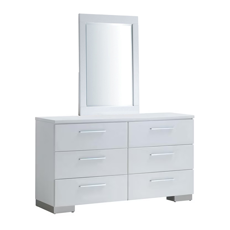 Bowery Hill 4 Piece California King Bedroom Set Leatherette in White