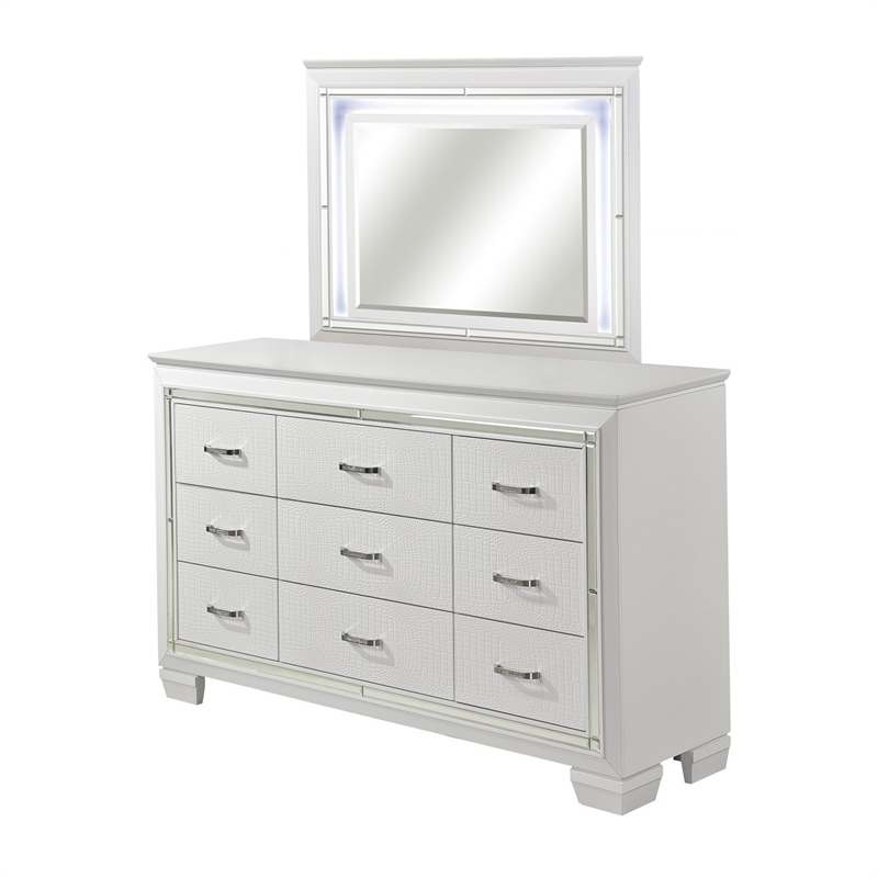 Bowery Hill 4 Piece California King Bedroom Tufting Mirror Trim in White