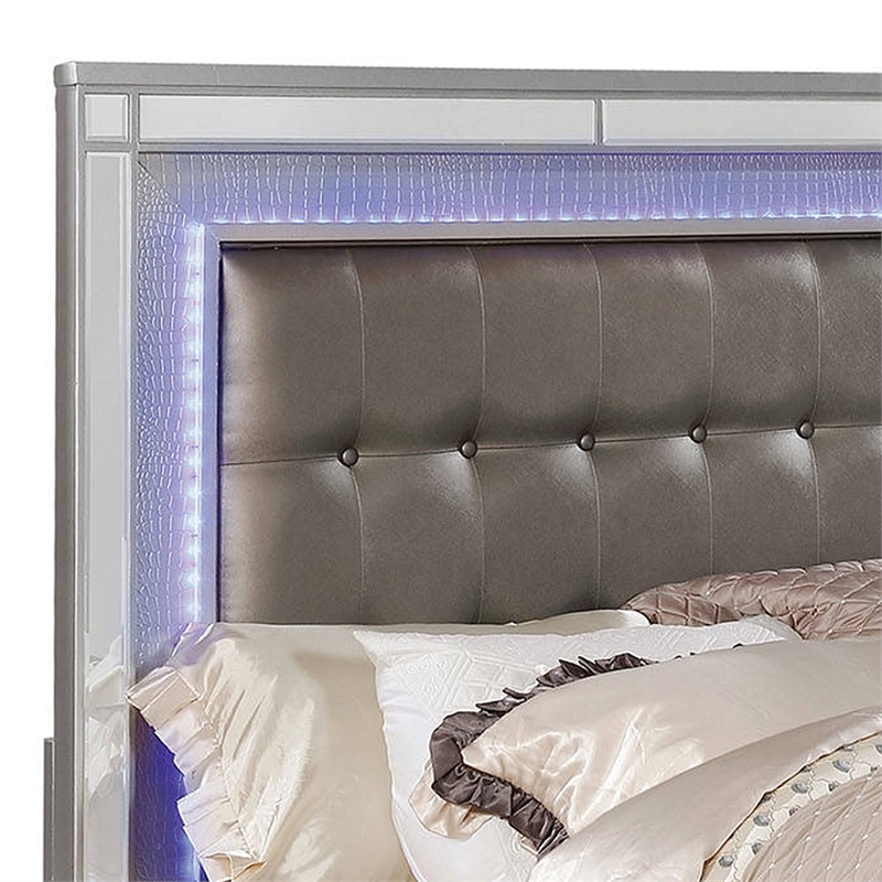 Bowery Hill Button Tufted Eastern King Bed with Ornate Bun Feet in Silver