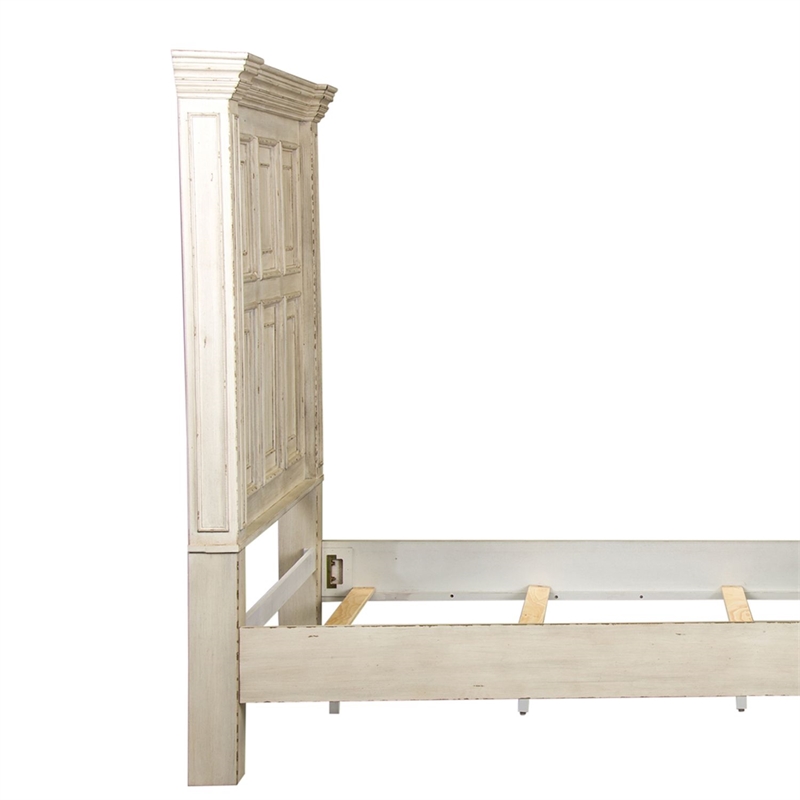 Bowery Hill Queen Panel Bed with Crown Molding and Block Feet in Whitestone