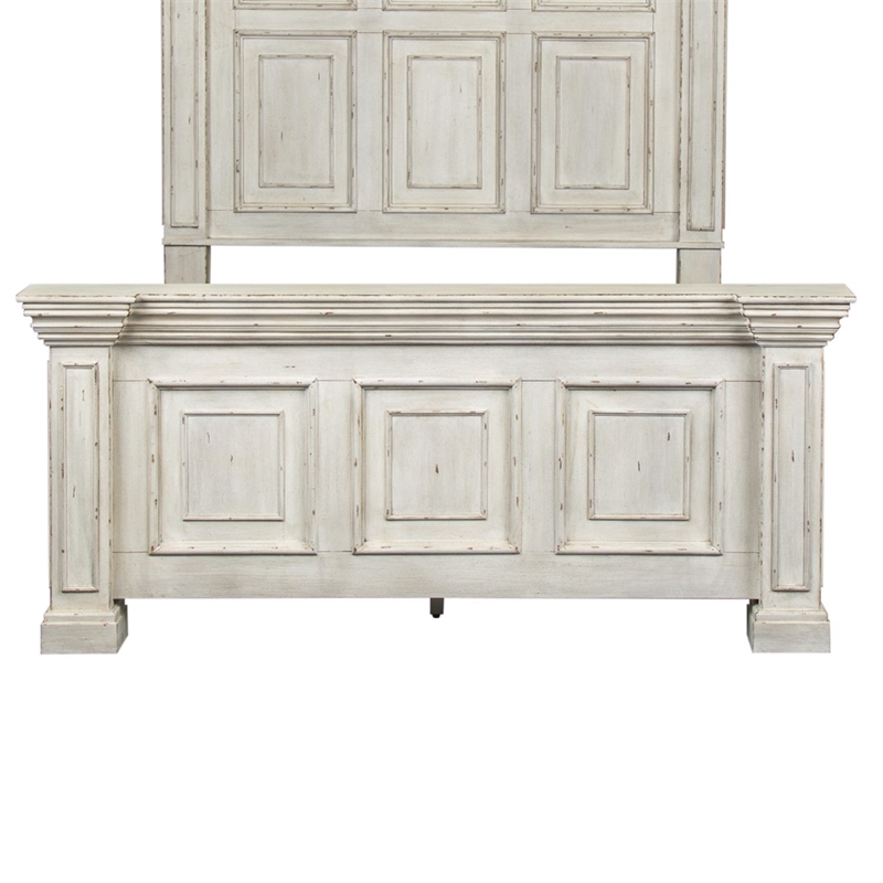 Bowery Hill Queen Panel Bed with Crown Molding and Block Feet in Whitestone