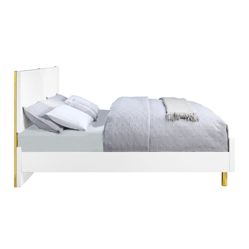 Bowery Hill Eastern King Bed with Metal Legs in White High Gloss Finish