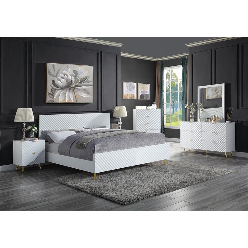 Bowery Hill Eastern King Bed with Metal Legs in White High Gloss Finish