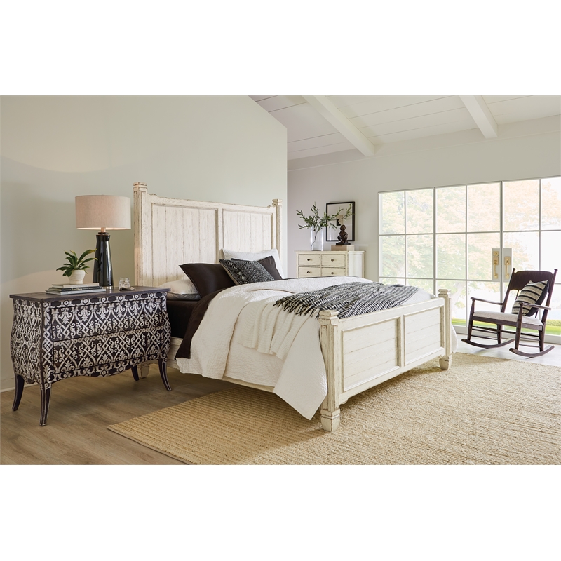 Bowery Hill 6-Drawer Bedroom Chest in White Distressed Wood Finish