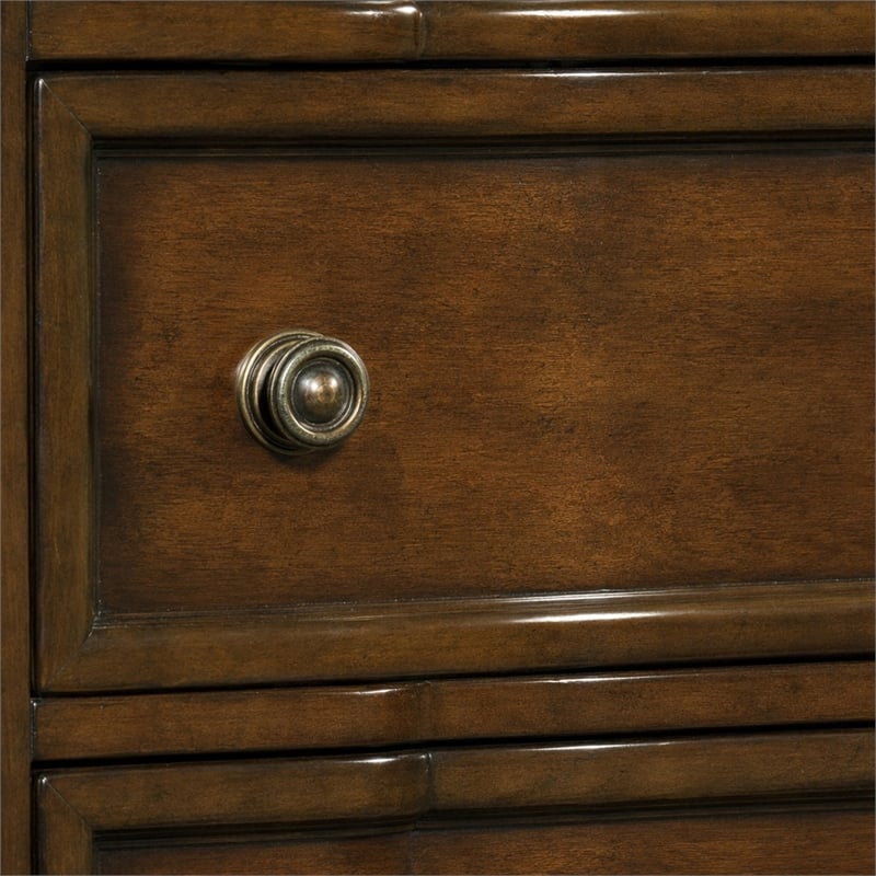 Bowery Hill 3-Drawer Bachelor's Chest in Mahogany Finish