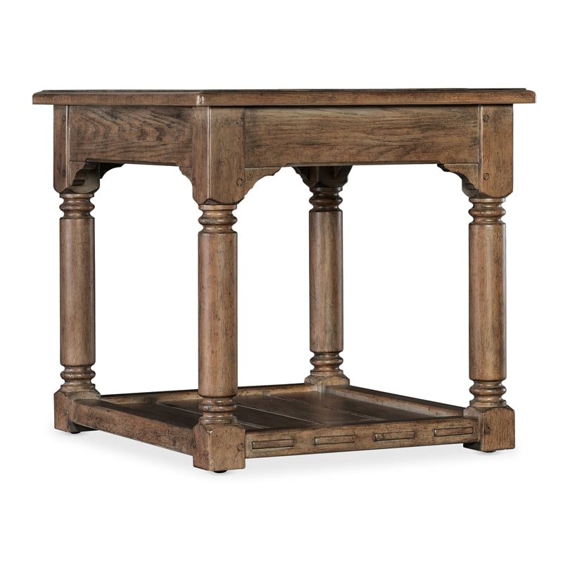 Bowery Hill Americana Rectangular Wood End Table in Distressed Brown