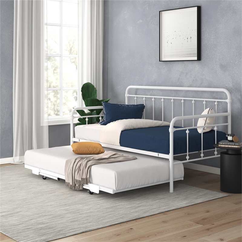 Bowery Hill Twin Metal Daybed with Pop-Up Trundle in White Finish