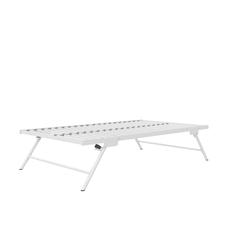 Bowery Hill Twin Metal Daybed with Pop-Up Trundle in White Finish
