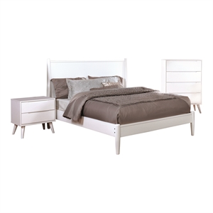 Bowery Hill 3-Piece Wood Bedroom Set - Cal King + Nightstand + Chest in White