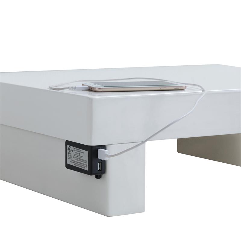 Bowery Hill Contemporary Wood Nightstand with USB Port in Glossy White