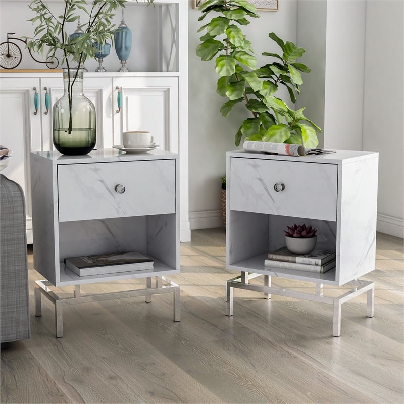 Bowery Hill Wood End Table Set with USB Port in White Marble Finish