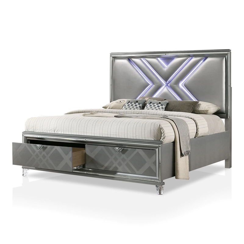 Bowery Hill 3-Piece Silver Wood Bedroom Set with Queen Bed and Storage