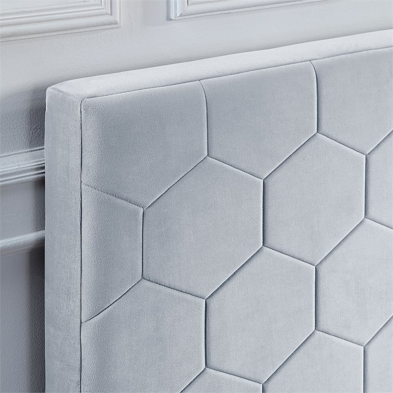 Bowery Hill Fabric Queen Bed with 2 Storage Drawers in Light Gray