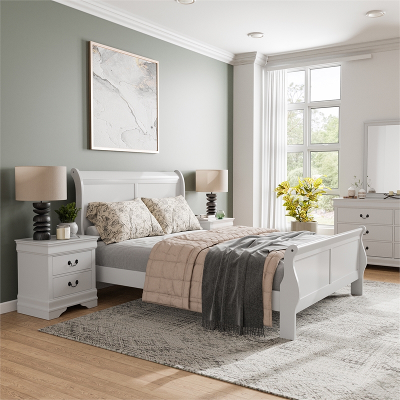 Bowery Hill 3-Piece Queen Bedroom Set with Sleigh Bed in White