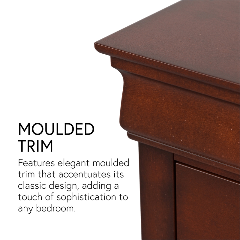 Bowery Hill Wood 6-Drawer Dovetail Dresser in Cherry Finish