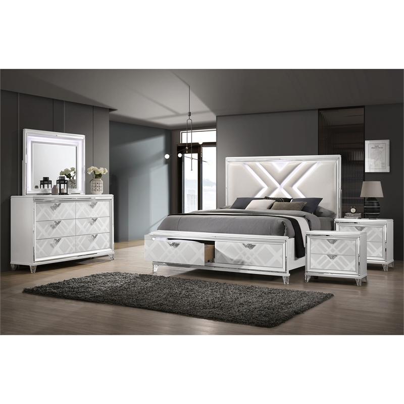 Bowery Hill 5-Piece Wood California King Bed Set with Faux Leather White
