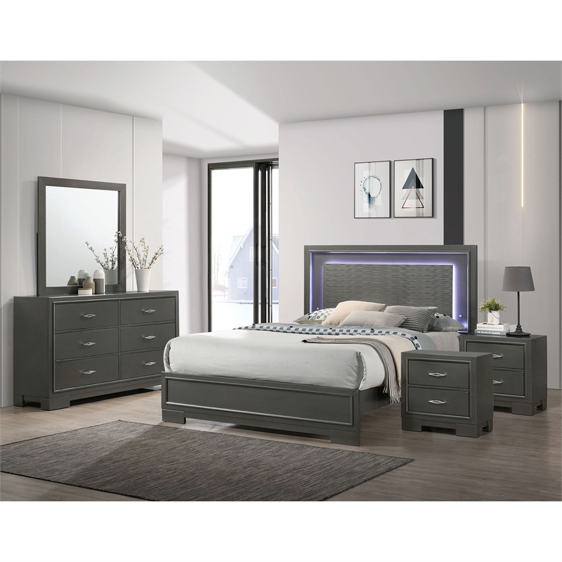 Bowery Hill 5-Piece Wood Bedroom Set with King Bed in Metallic Gray Finish