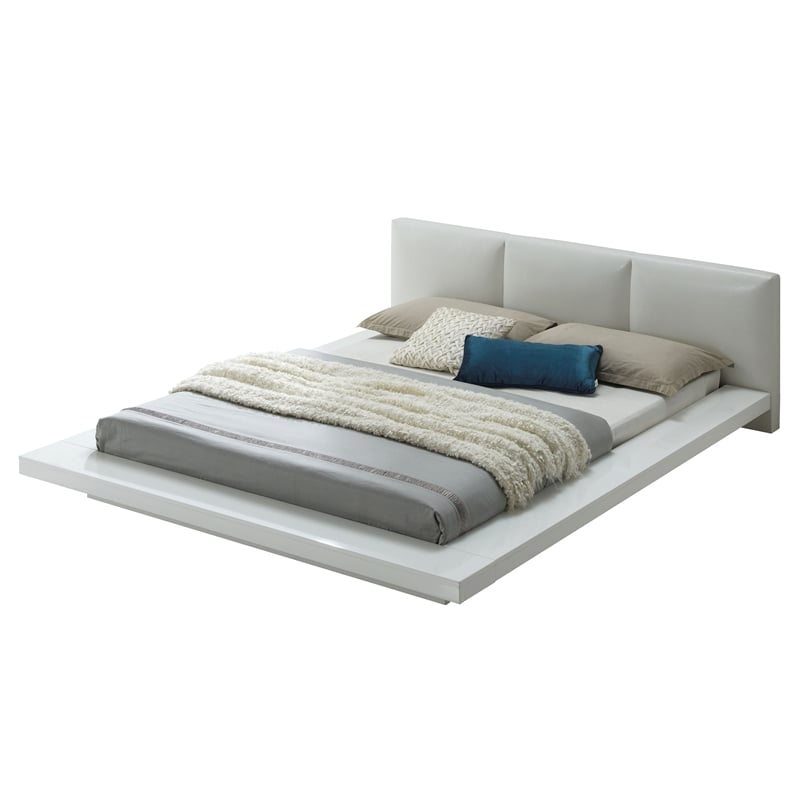 Bowery Hill Solid Wood California King Panel Bed in White with Slat Support