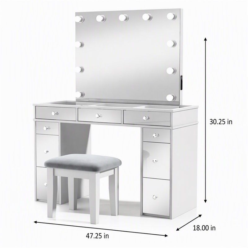 Bowery Hill Solid Wood 3-Piece Vanity Set with USB in White Finish