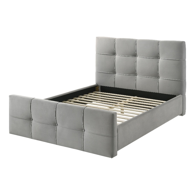 Bowery Hill King Upholstered Tufted Fabric Bed in Light Gray