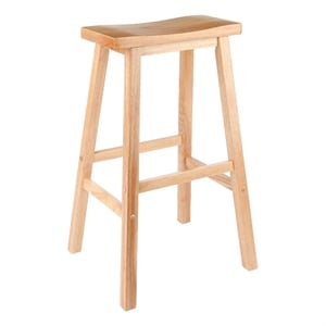 Pemberly Row 28.86&quot Transitional Solid Wood Saddle Bar Stool in Natural
