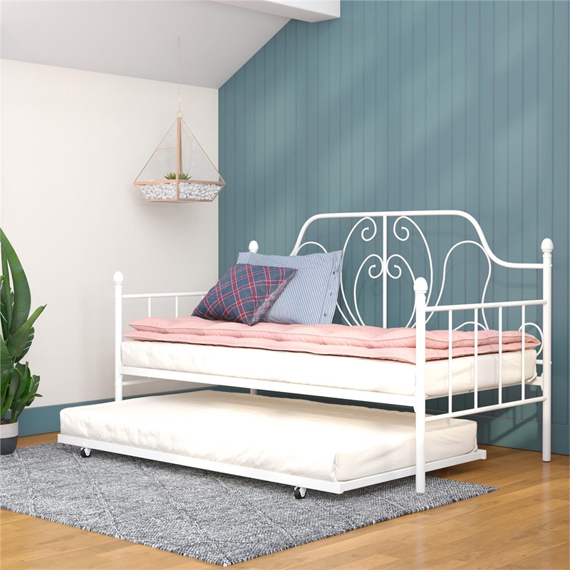 Pemberly Row Metal Daybed and Trundle in Twin over Twin in White