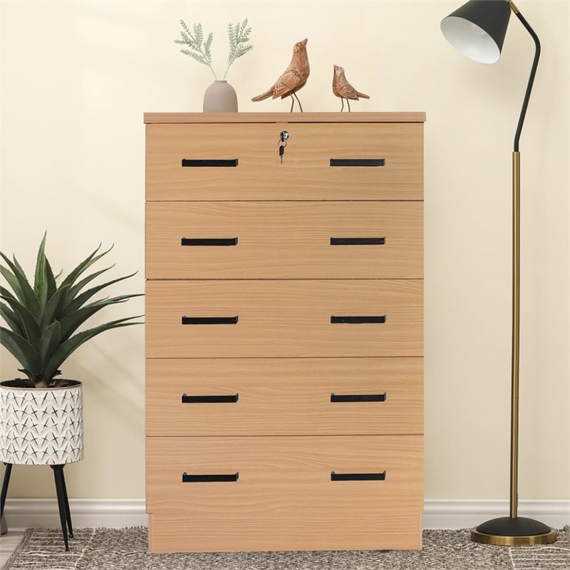 Pemberly Row Modern 5-Drawer Engineered Wood Chest Dresser with Lock in Maple
